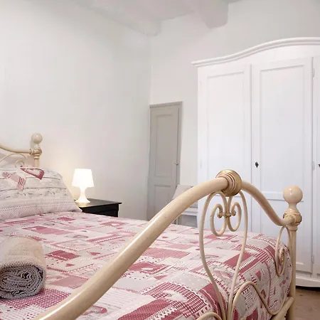 La Vecchia Torre Apartment Porto Valtravaglia