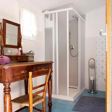 La Vecchia Torre Apartment *